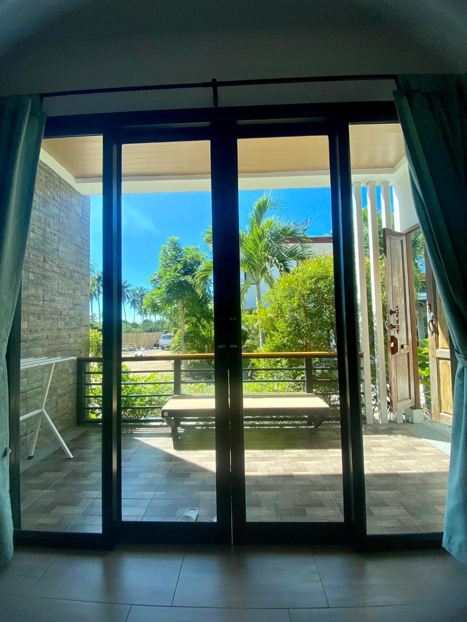 Field-D House Hotel Ko Tao Bilik gambar