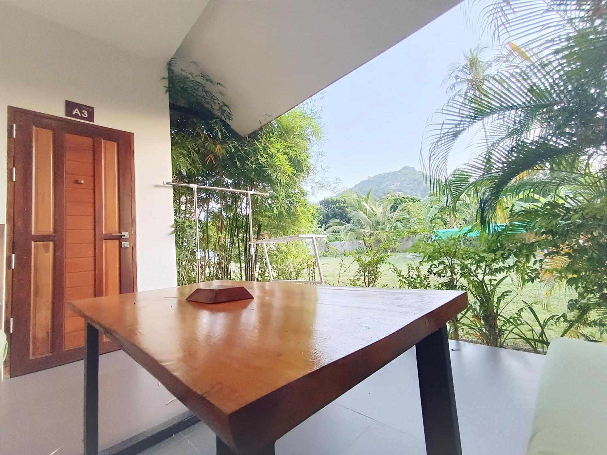 Field-D House Hotel Ko Tao Bilik gambar